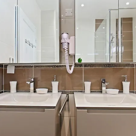 Diamond Penthouse