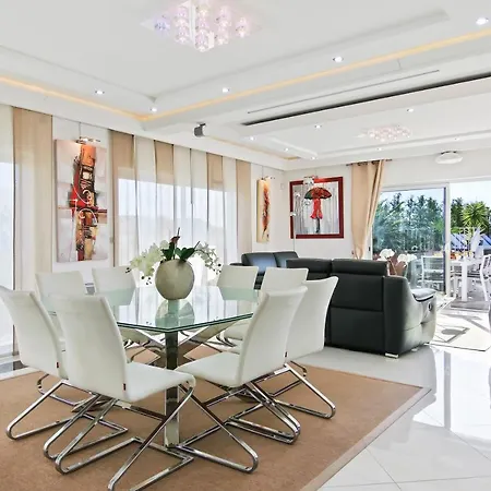 Prázdninový dům Diamond Penthouse Cannes